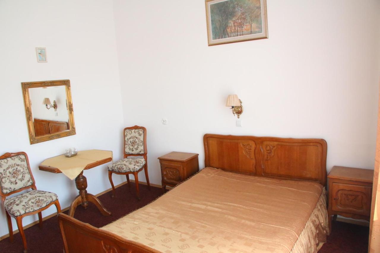 Domy Wczasowe Tryumfy Bed & Breakfast Криница-Здруй Екстериор снимка