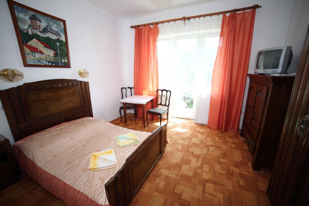 Domy Wczasowe Tryumfy Bed & Breakfast Криница-Здруй Стая снимка